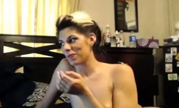 Webcam Couple Facial Show