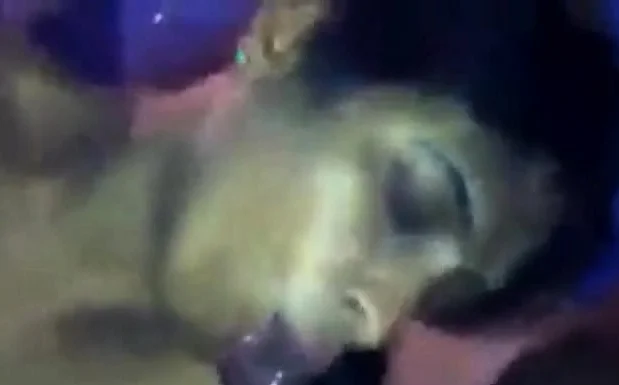 Girl Sucking MY Cock my skype id: boy4sex4f