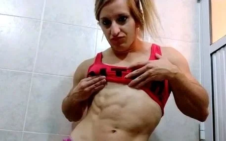 Amateur Webcam Cute Teen Plays Solo