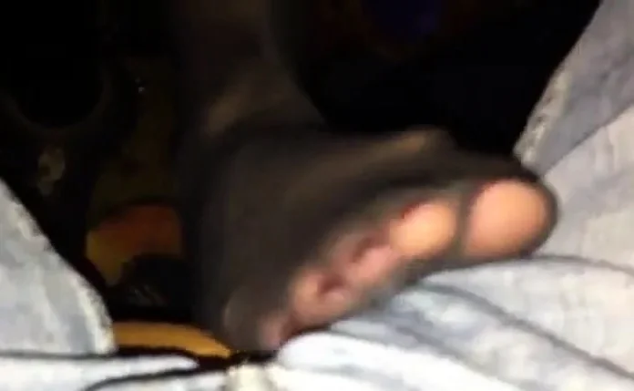 feet under table restaurant