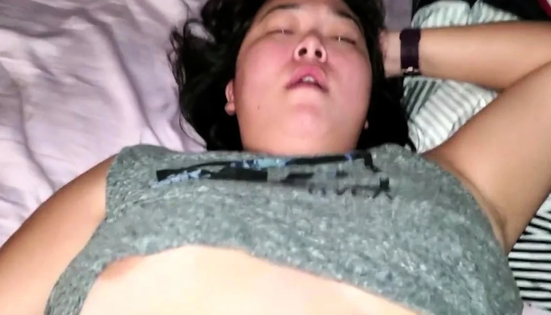 Fucking and cumming on her fat pussy