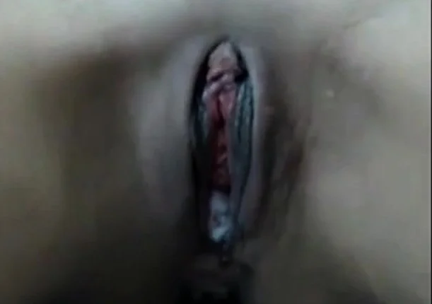 Creamy Pussy Squirts on Webcam