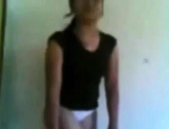 malay- romen kat rumah kosong