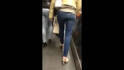 candid jeans tigh
