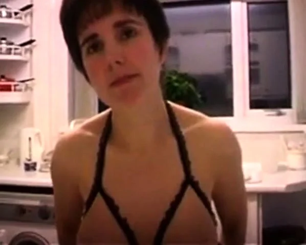 Gorgeous uk girl shows all