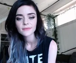 Amateur Webcam Teen Masturbates And Teases