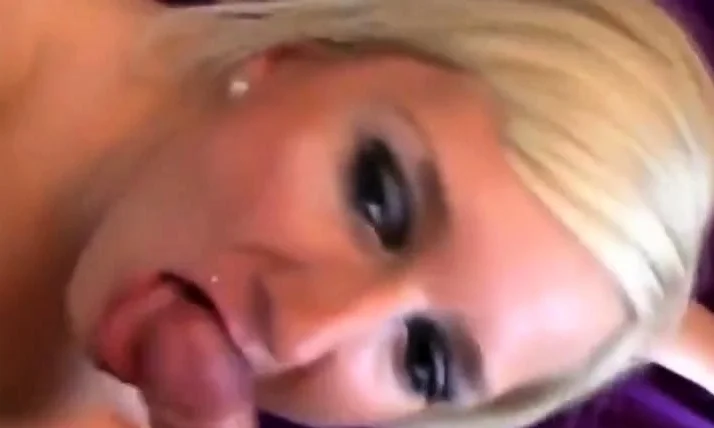 Deutsche Amateurin - Fisting und Blowjob