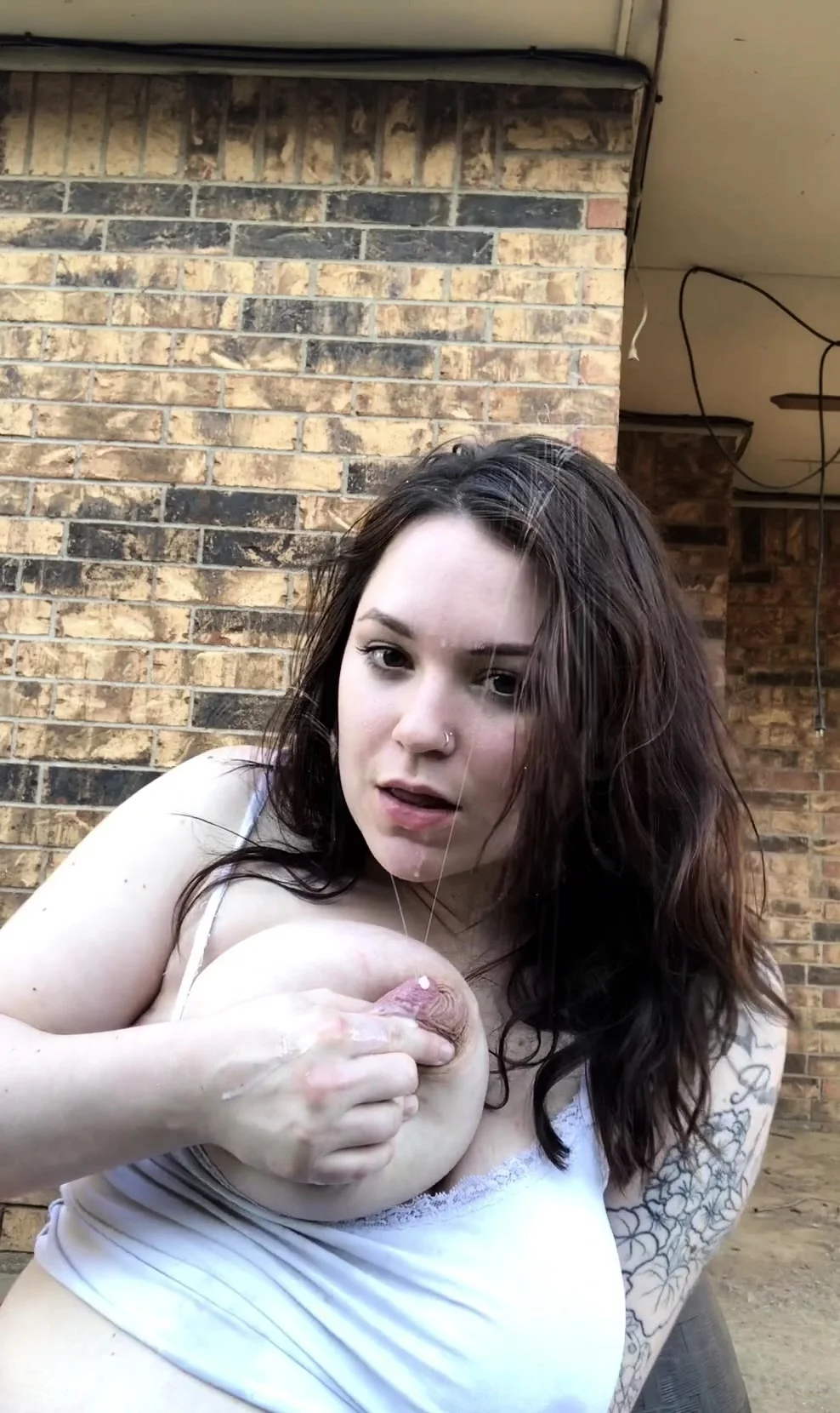 Brunette Solo Webcam Masturbation