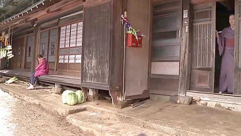 2k 大檔 京野美麗,愛代沙也加 - ヘンリー塚本原作 昭和の冬の猥褻図画 [hqis-010]
