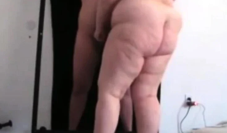 Fat domina Lizz owns my cock