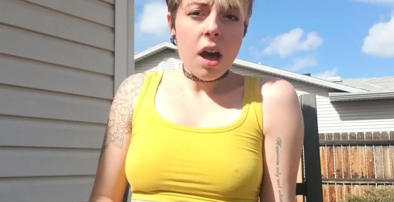 Outdoor Self-Pleasure at its Finest!