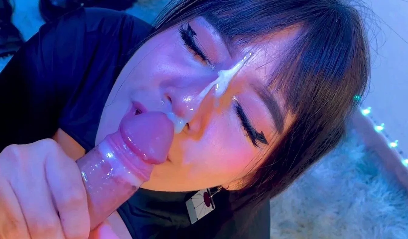 Amateur Asian Deepthroat Blowjob