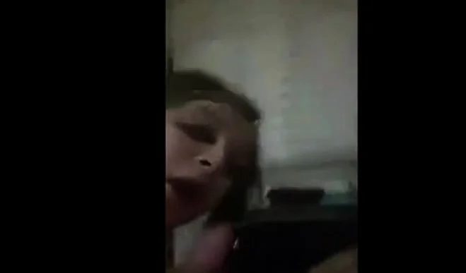 ayntritli dengesiz kadin konusmali
