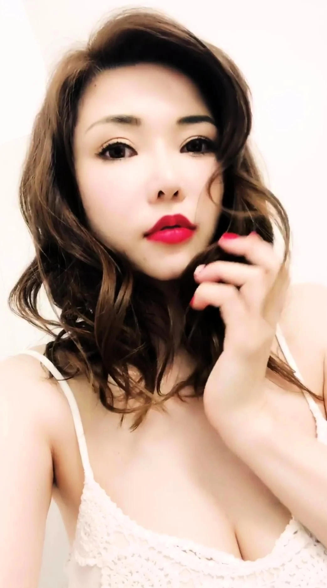 Omege japanese girl with big boobs on cams