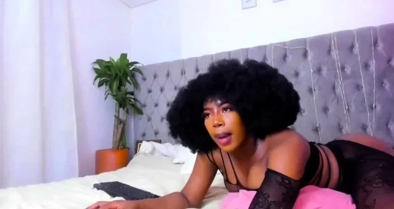 afro bitch throwing it back
