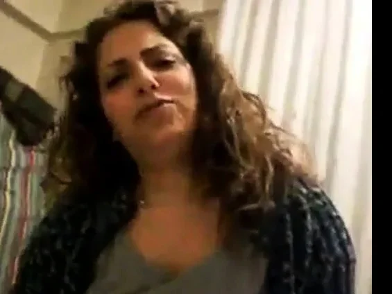Turkish girl sucking dick