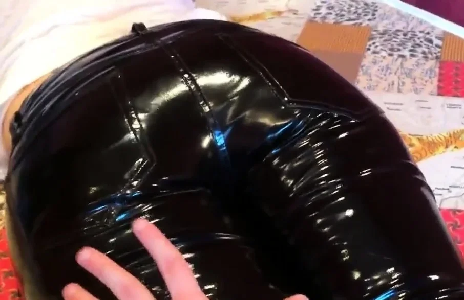 Squeezingmy  ass in shiny vinyl pants