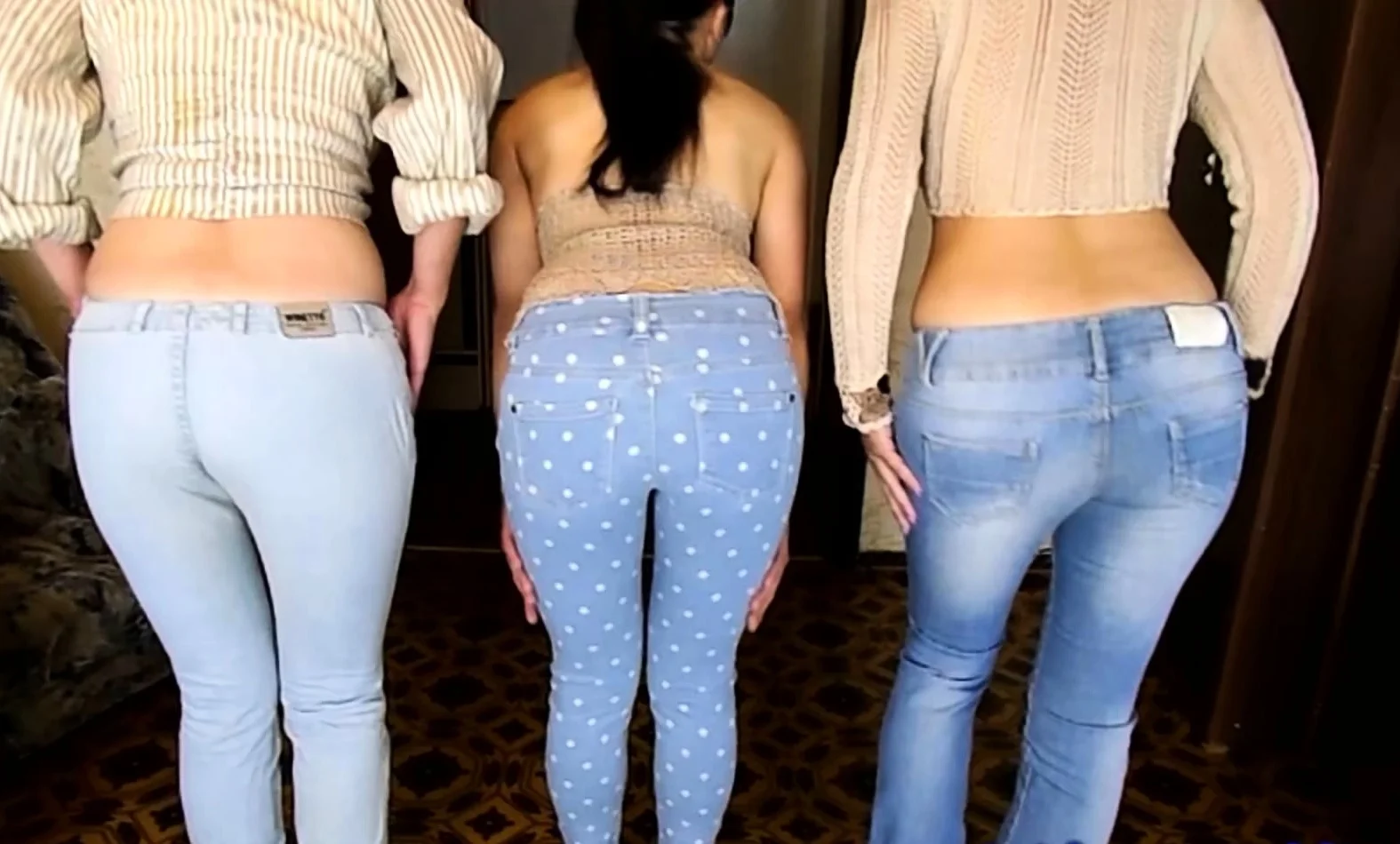 Hot Ass Amateur Blonde Girl Threesome