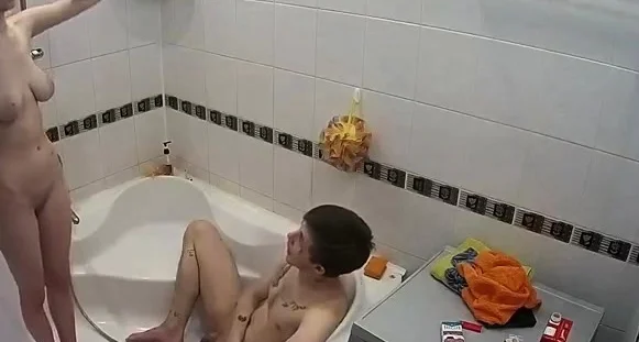 Sizzling Amateur Cock sucking Brunette on Cam