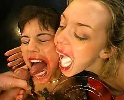 Amateur girlfriend home blowjob anal and facial cumshot