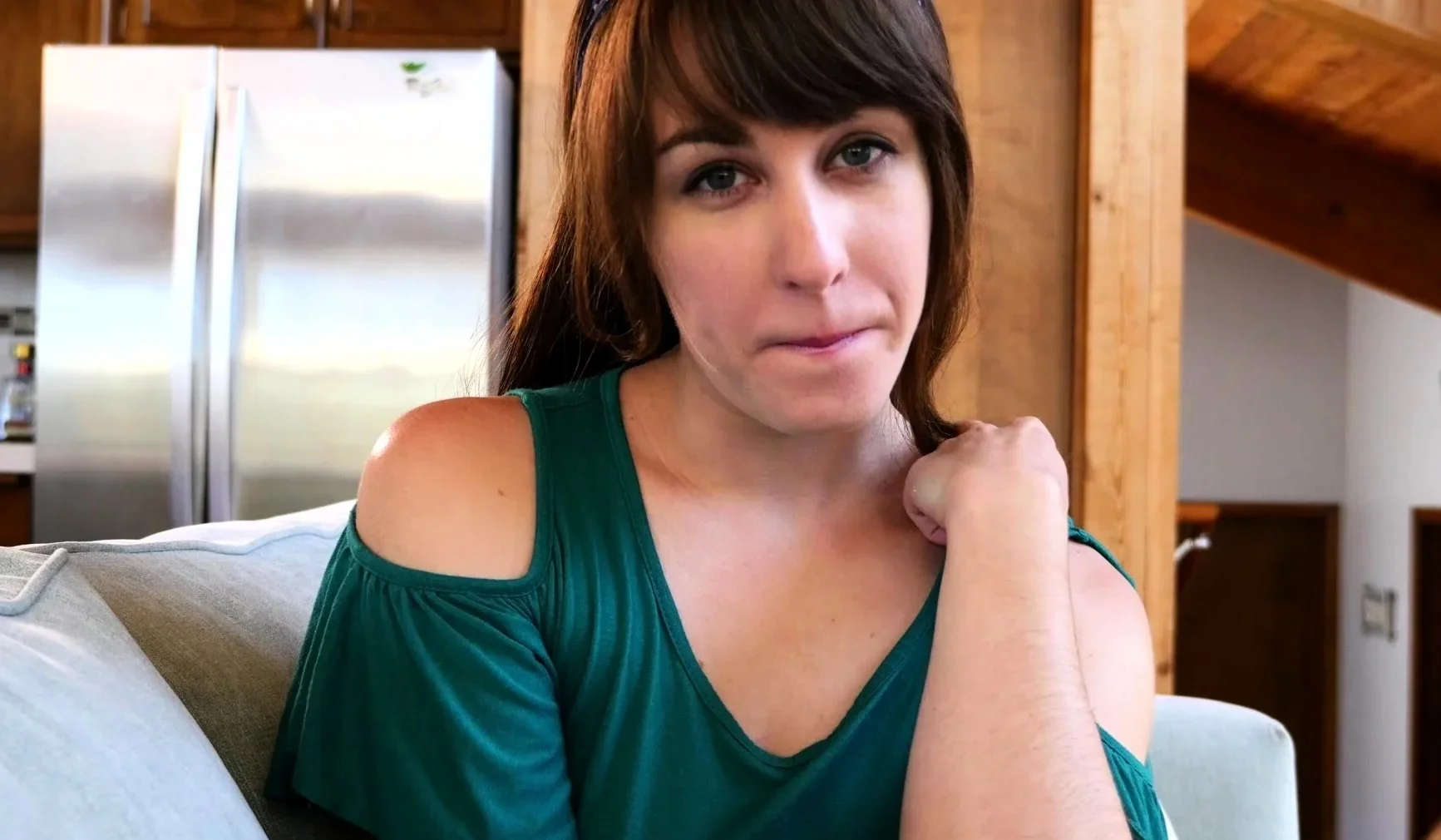 Close up MILF masturbation