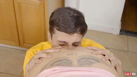 Ryan Keely & Shay Sights Both Milfs Want To Fuck