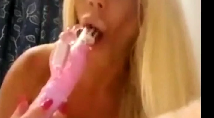 Dutch Barbie Sextape