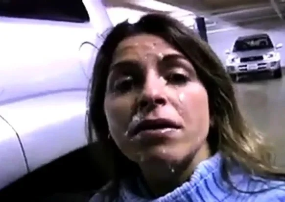 Secretary blowing her boss at the parking lot - great facial