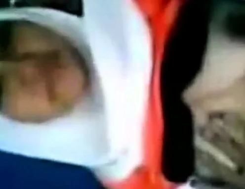 malay- tudung kena ramas