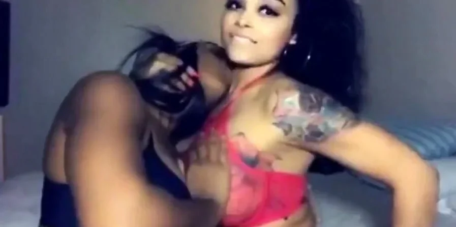 Ebony Lesbians Making Out