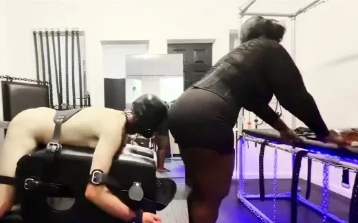 Goddess Mikaila - Sniff And Surrender To My Farts