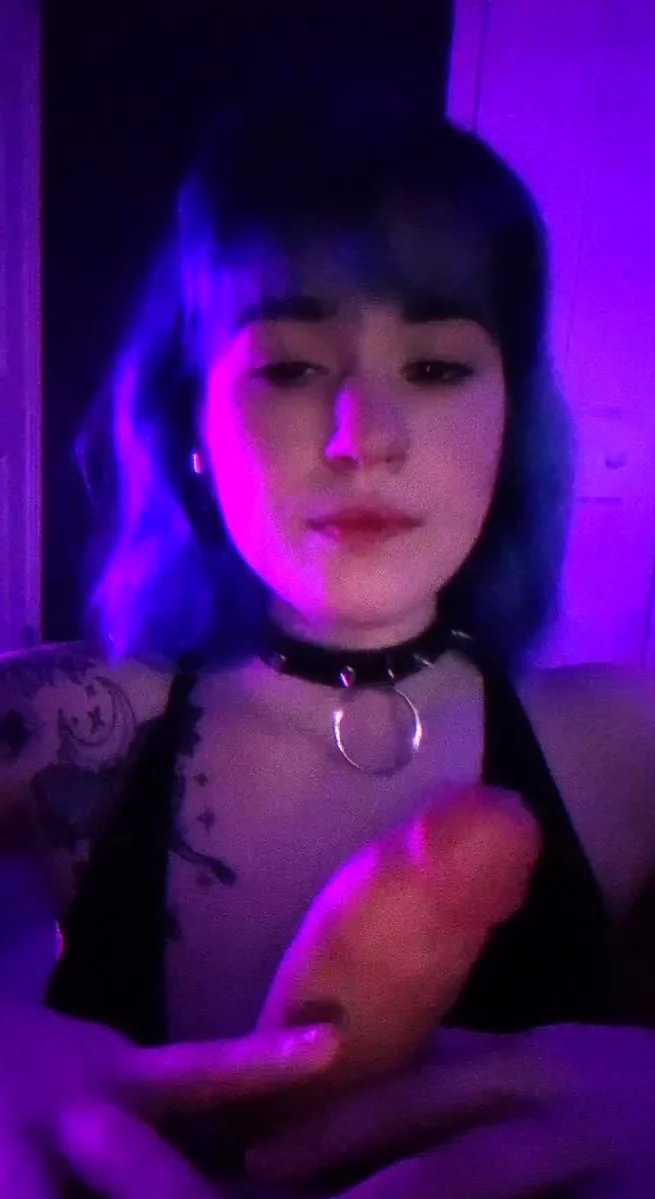 Cute Teen Blowjob Cumshot