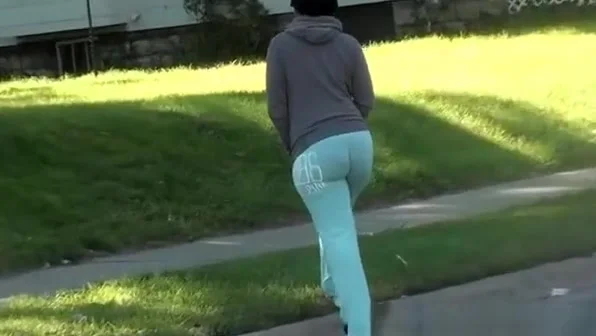 visible panty line!