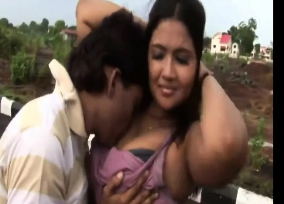 big boobs exposed on road full version