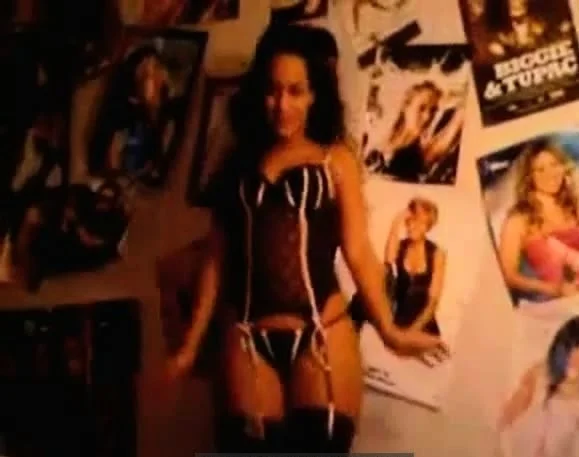 Amel Bent french singer strip 3
