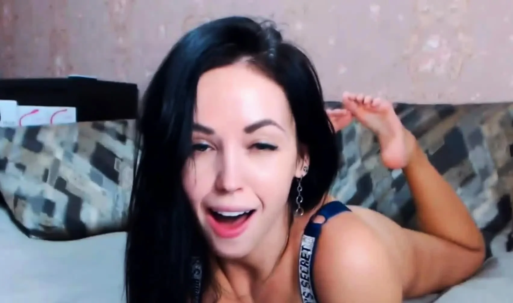 Pretty Brunette Dildos Her Pussy