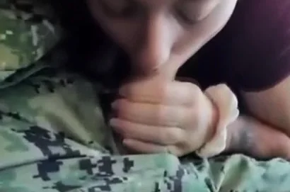 GF Sucks Off a Soldier in a Car!