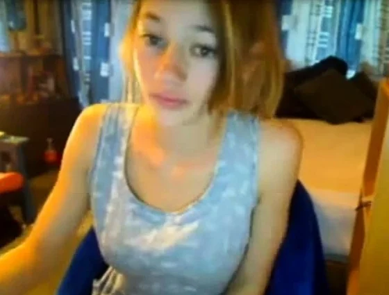 Webcam model with perfect ass!
