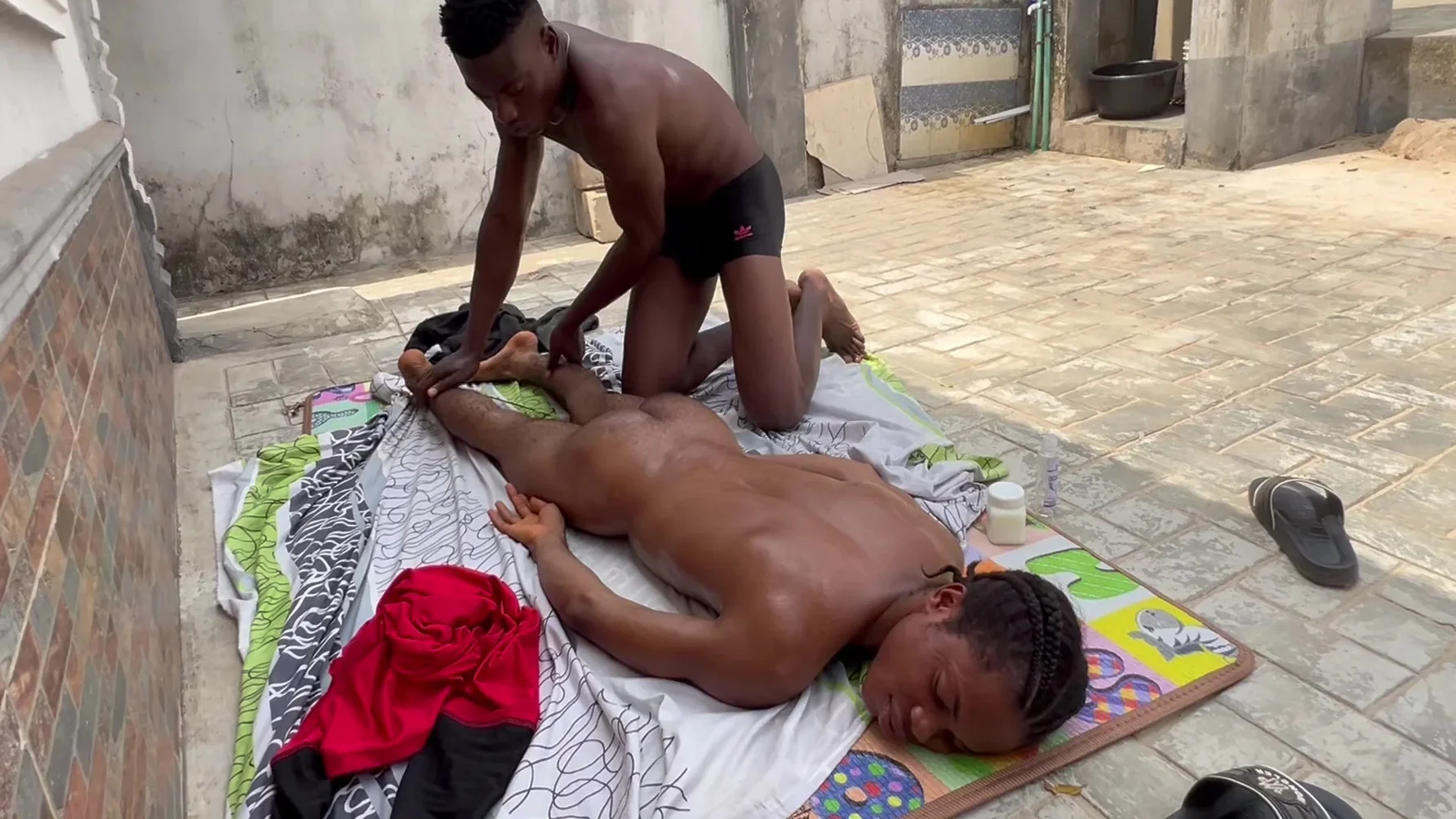 Message Session With Happy Ending With Gay Porn