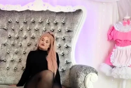 Mean Cashleigh - Virgin Boy