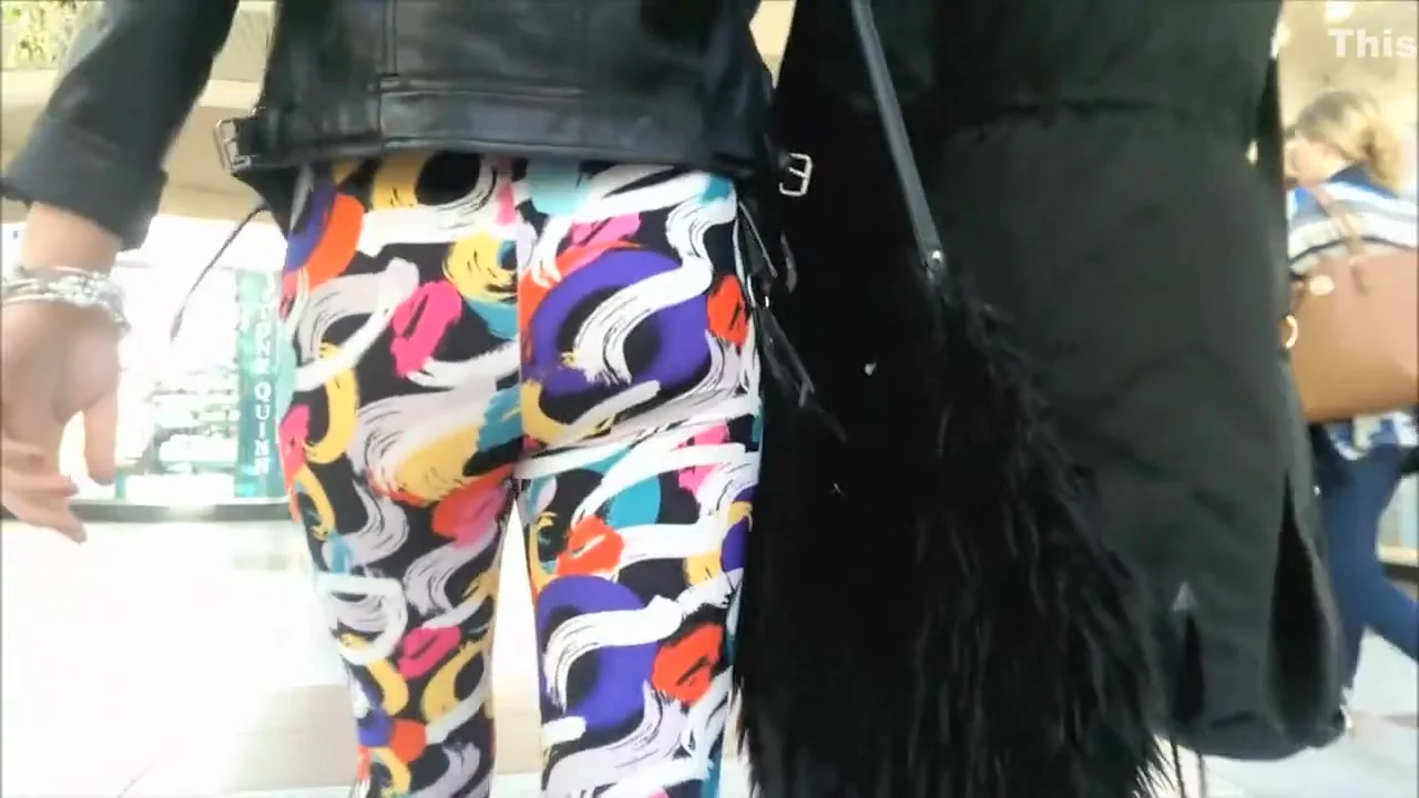 Seductive bent over girl in apple store