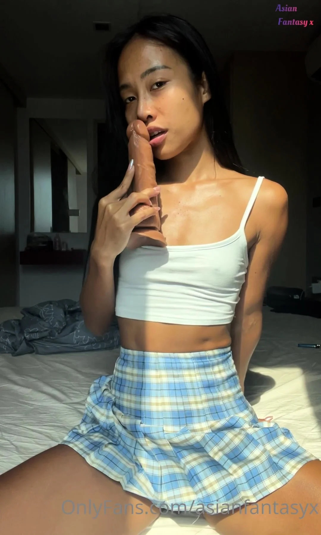 Horny amateur masked Asian teen toying on webcam show