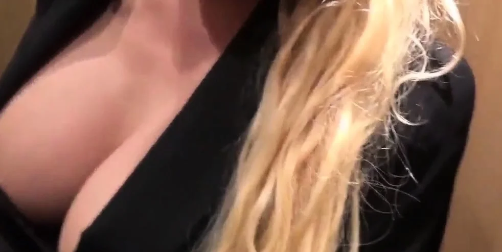 Whore Secretary in Elevator