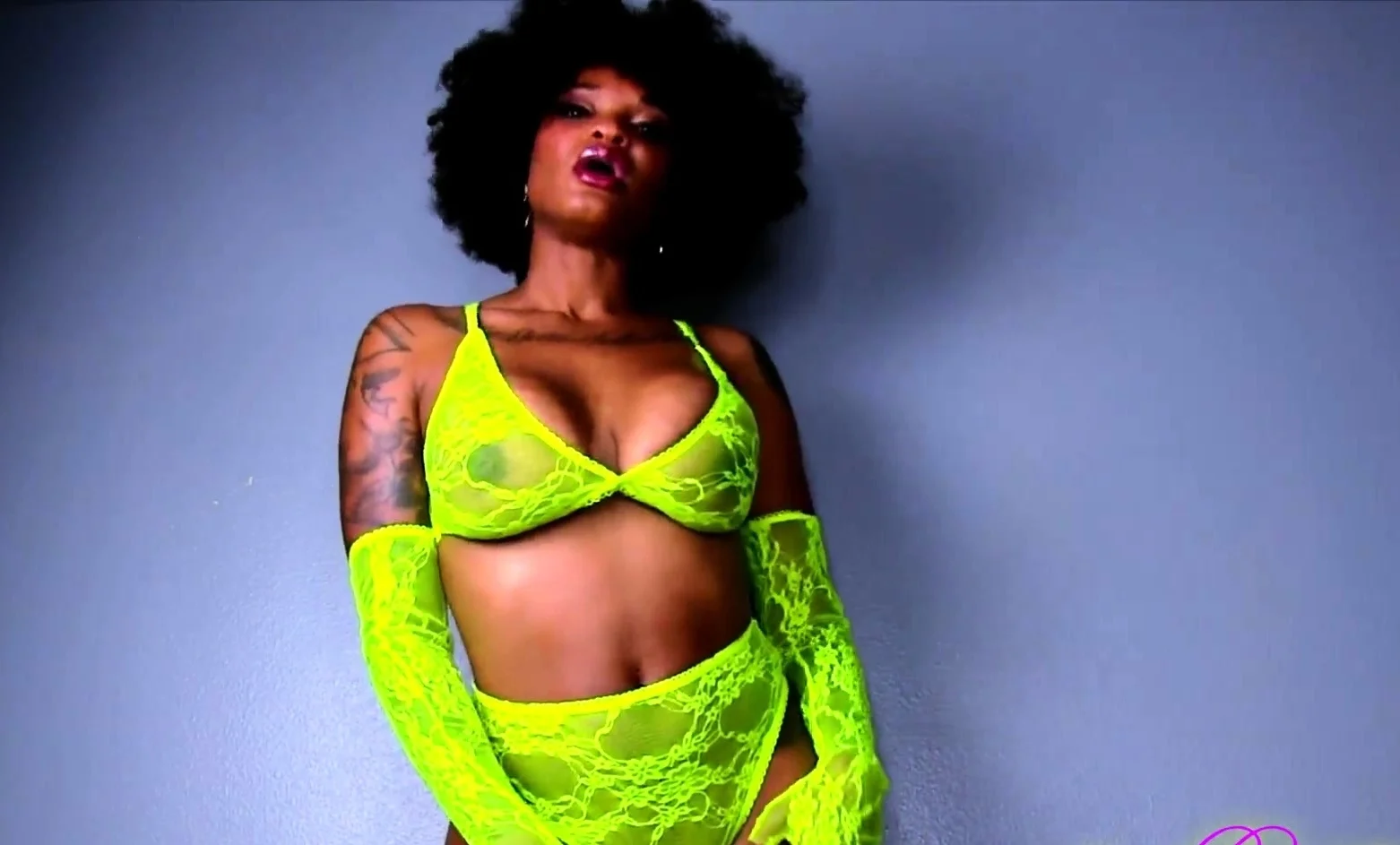Goddess Tierra – Late night urges