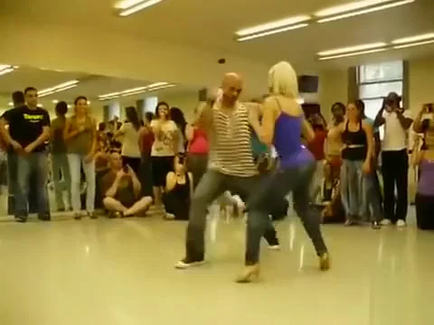 Modern dance demonstration for the class