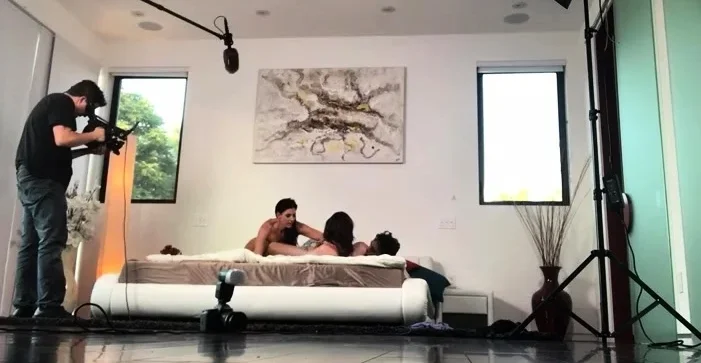 Lesbians hardcore licking pussies