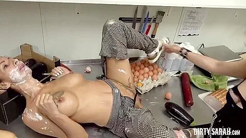 Beastly Food Porn - L L