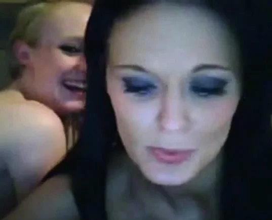 Intergeneration Blowjob: Old vs. Young: Who will win ?