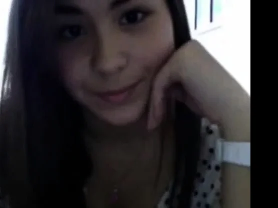 Asian Filipina girl show