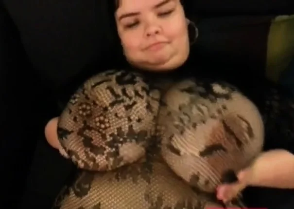 Thick Amateur BBW with Hairy Bush and Big Tits
